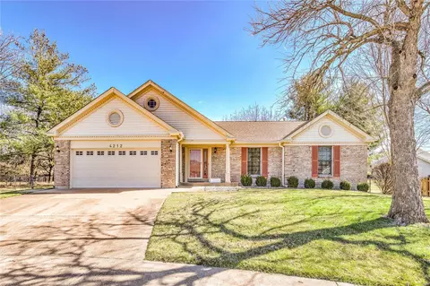 4212 Christus Ct, Florissant, MO 63034