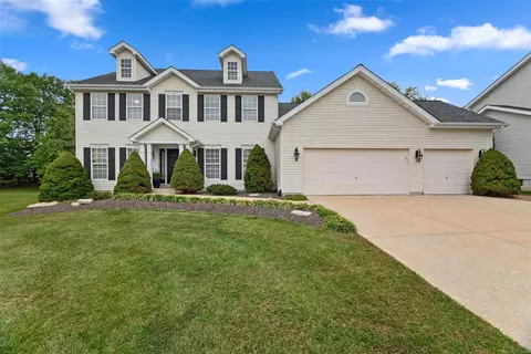17 Twin Creek Ct, Dardenne Prairie, MO 63368