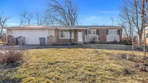 316 Capri Dr, O'fallon, MO 63366