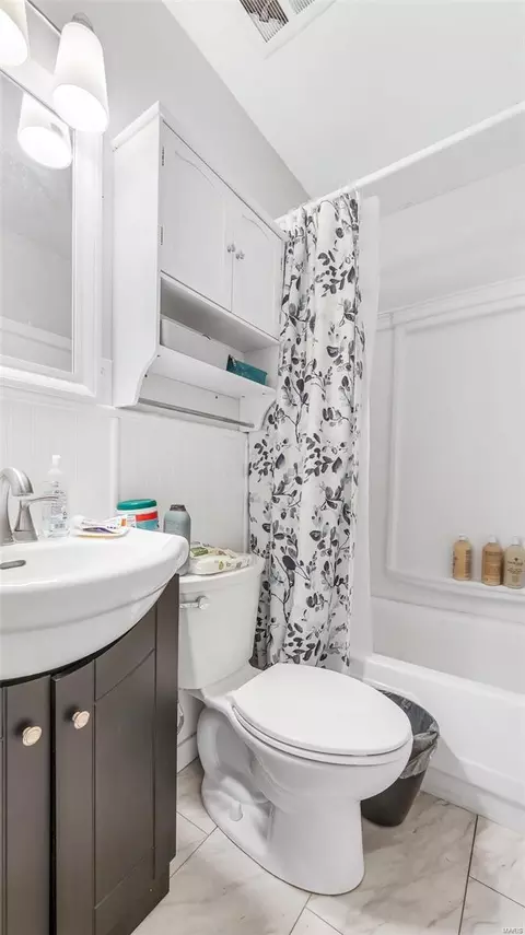Bath - 316 Capri Dr, O'fallon, MO 63366 photo 1 of 2