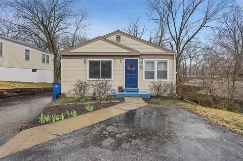 620 Brotherton Ln, Saint Louis, MO 63135