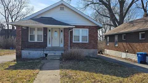6908 Robbins Ave, Saint Louis, MO 63133