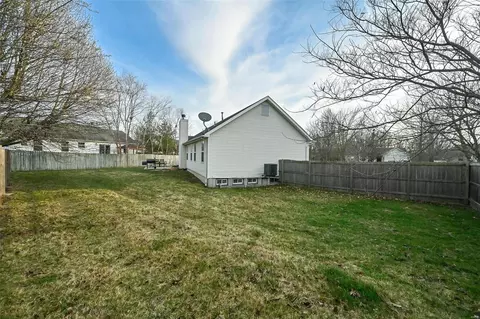 Exterior - 1494 Cochise Dr, O'fallon, MO 63366 photo 8 of 9