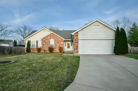 Exterior - 1494 Cochise Dr, O'fallon, MO 63366 photo 2 of 9