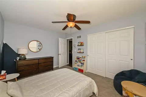 Bedroom - 1494 Cochise Dr, O'fallon, MO 63366 photo 3 of 6