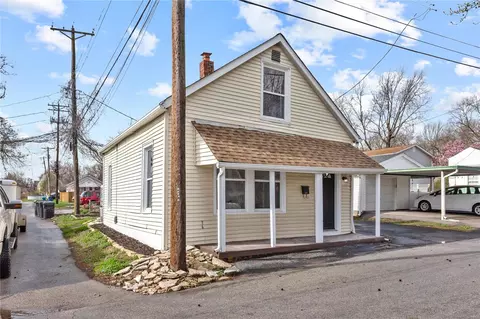 221 W Randolph St, Saint Charles, MO 63301