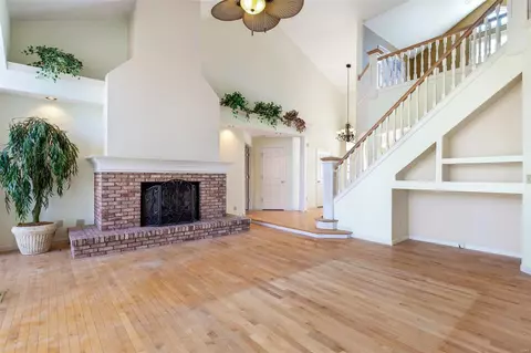 509 Autumn Bluff Dr, Ellisville, MO 63021 photo 4