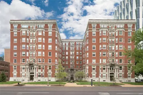 4954 Lindell Blvd #2W, Saint Louis, MO 63108