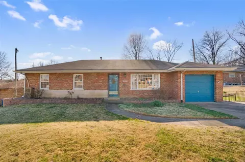 9601 Jesse Dr, Affton, MO 63123