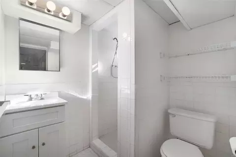 Bath - 9601 Jesse Dr, Affton, MO 63123 photo 2 of 2