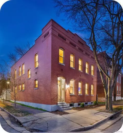 1959 Lynch St, Saint Louis, MO 63118