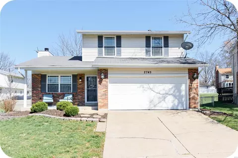 2745 Cripple Creek Dr, Saint Louis, MO 63129