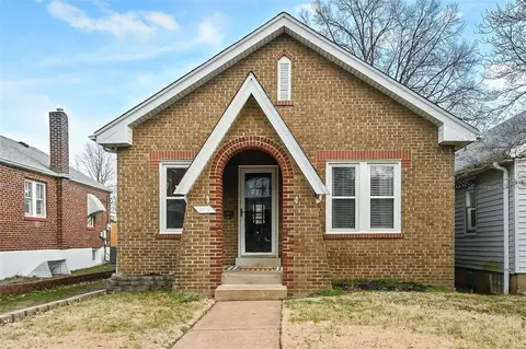 5516 Grant Pl, Saint Louis, MO 63116