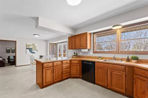 Kitchen - 1358 Bridge Creek Trl, Ellisville, MO 63021 photo 3 of 4