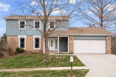 6038 Treeridge Trl, Saint Louis, MO 63129
