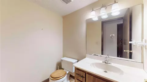 Bath - 8 Forest Green Dr, O'fallon, MO 63366 photo 1 of 3
