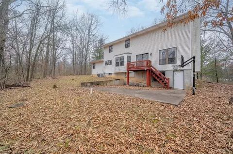 Exterior - 8 Forest Green Dr, O'fallon, MO 63366 photo 5 of 7
