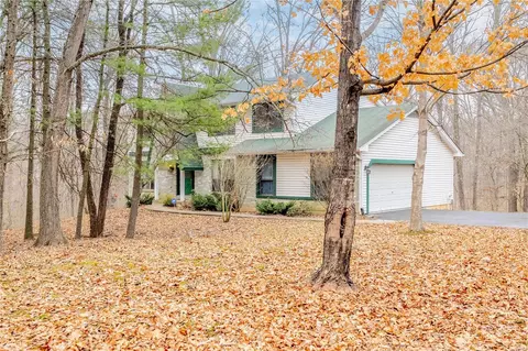 Exterior - 8 Forest Green Dr, O'fallon, MO 63366 photo 3 of 7