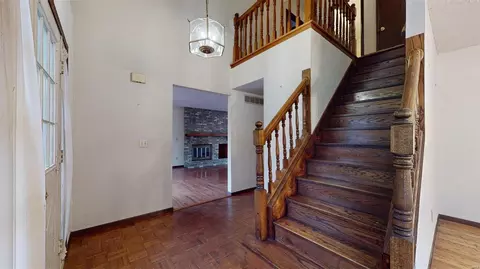 Entry Way - 8 Forest Green Dr, O'fallon, MO 63366 photo 2 of 5