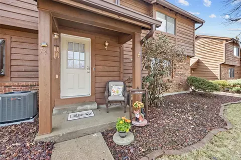 74 Cedar Grove Ct #G, Saint Charles, MO 63304