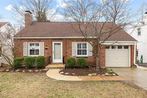 924 Nancy Carol Ln, Saint Louis, MO 63122