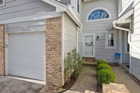12039 Autumn Lakes Dr #165, Maryland Heights, MO 63043