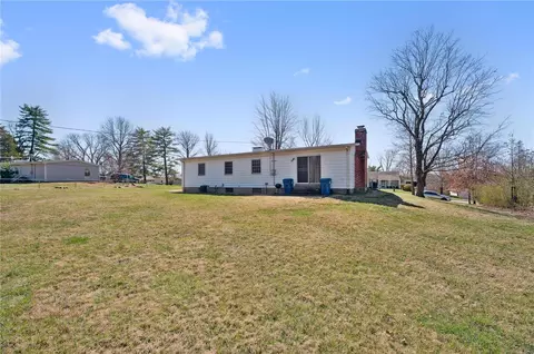 811 Streiff Ln, Ballwin, MO 63011 photo 19