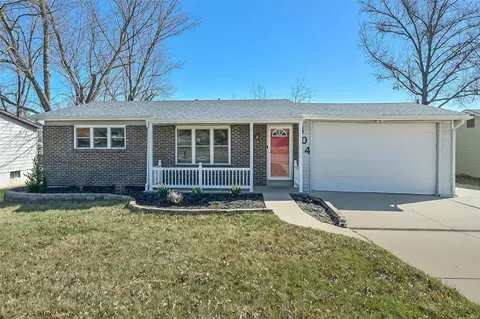 404 Birdie Hills Rd, Saint Peters, MO 63376