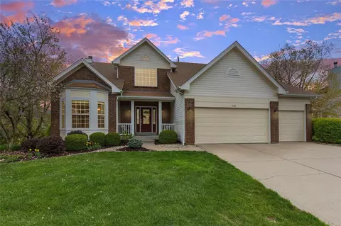 1114 Wildhorse Meadows Dr, Chesterfield, MO 63005