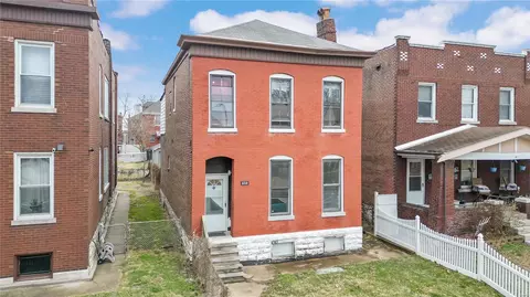 6730 Vermont Ave, Saint Louis, MO 63111