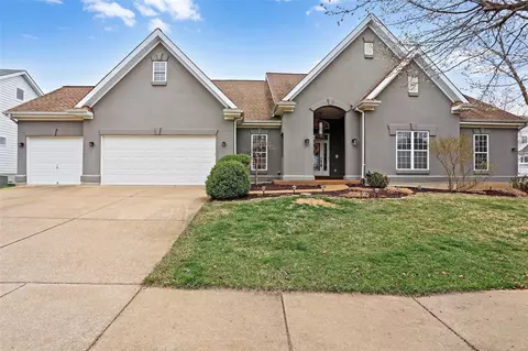17868 Suzanne Ridge Dr, Glencoe, MO 63038