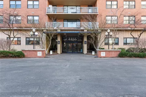 4466 W Pine Blvd #15E, Saint Louis, MO 63108