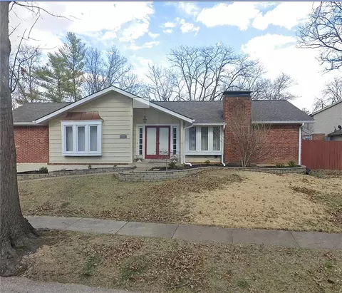 15232 Kingsman Cir, Chesterfield, MO 63017