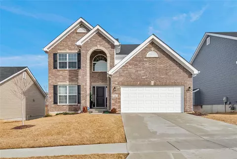 102 Dark Horse Ct, Wentzville, MO 63385