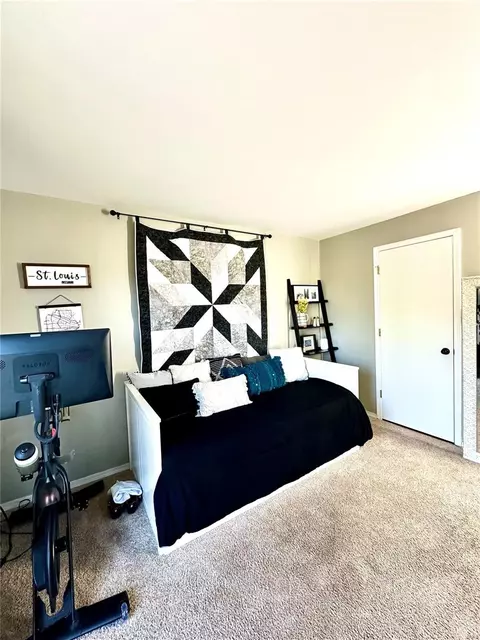 Bedroom - 1103 Pocono Trl #A, Ballwin, MO 63021 photo 5 of 7