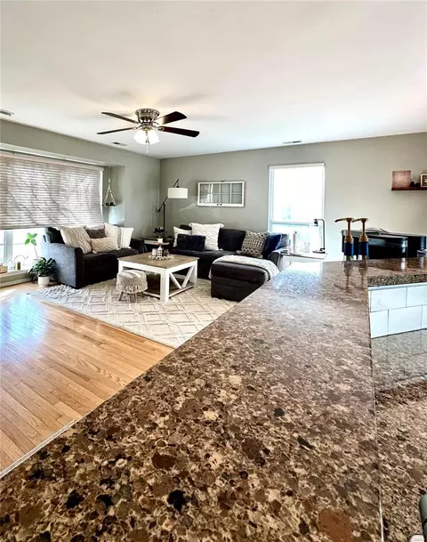 Living - 1103 Pocono Trl #A, Ballwin, MO 63021 photo 11 of 11