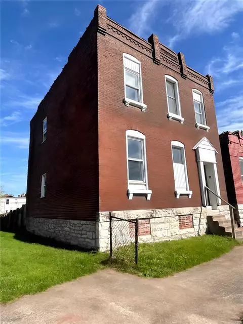 3340 Iowa Ave, Saint Louis, MO 63118