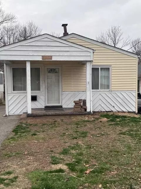 2937 Walton Rd, Saint Louis, MO 63114