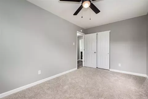 1004 Pine St, Saint Charles, MO 63301 photo 16