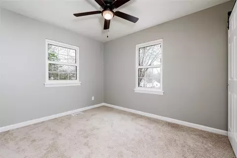 1004 Pine St, Saint Charles, MO 63301 photo 13