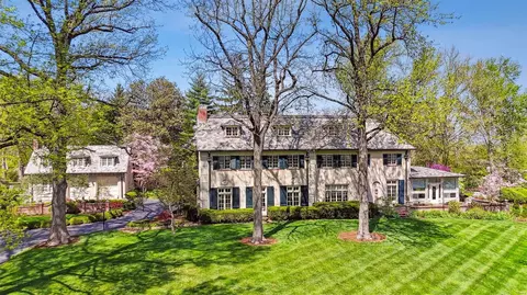 6 Brentmoor Park, Saint Louis, MO 63105