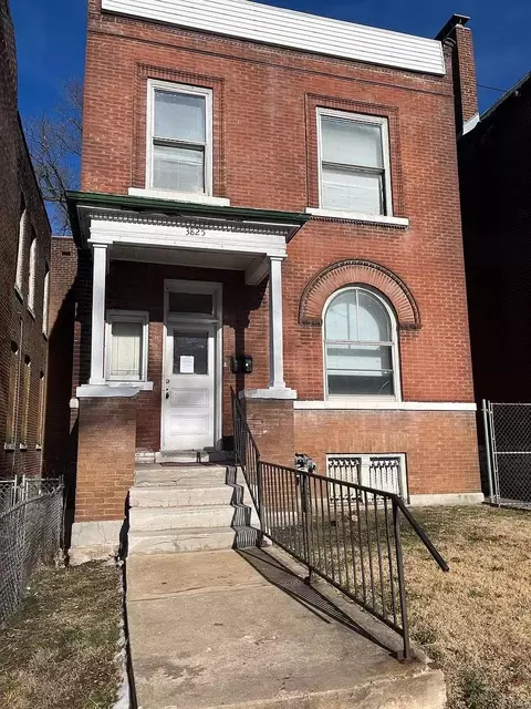 3825 Maffitt Ave, Saint Louis, MO 63113