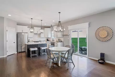 Dining - 227 Thorn Brook Drive Dr, O'fallon, MO 63366 photo 5 of 5