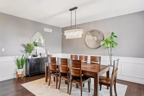 Dining - 227 Thorn Brook Drive Dr, O'fallon, MO 63366 photo 2 of 5