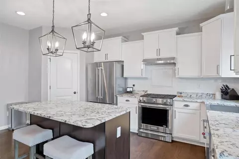 Kitchen - 227 Thorn Brook Drive Dr, O'fallon, MO 63366 photo 3 of 5