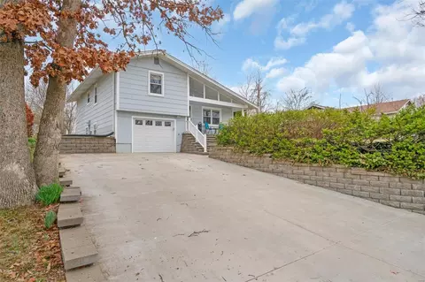 Exterior - 29 N Kern Dr, O'fallon, MO 63366 photo 2 of 9