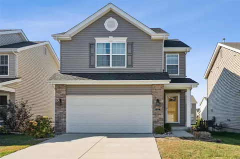 325 Charlestowne Place Dr, Saint Charles, MO 63301