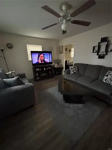 6030 Hancock Ave, Saint Louis, MO 63134 photo 4