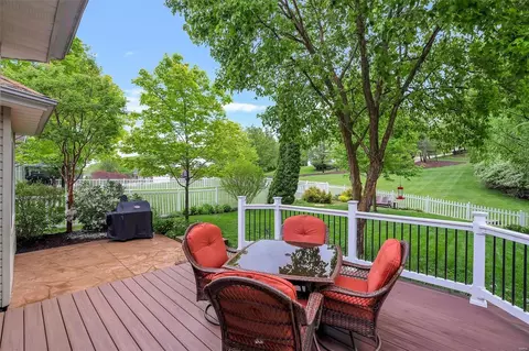 17210 Hilltop Ridge Dr, Eureka, MO 63025 photo 9
