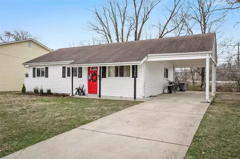 414 Eggering Dr, O'fallon, MO 63366